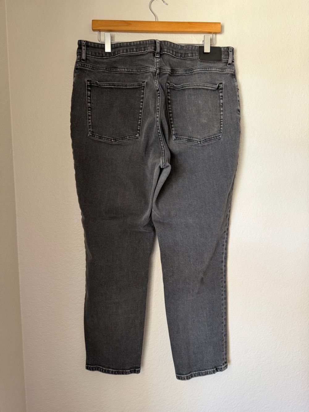 Everlane The Curvy Cheeky Jean Washed Black High Rise Straight Leg Denim Size 33 - Picture 6 of 9